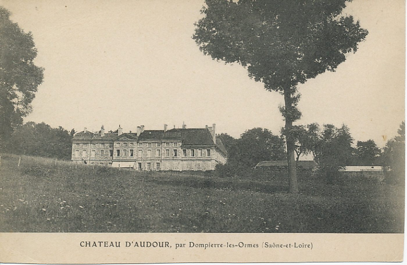 Château d'Audour, par Dompierre-les-Ormes.