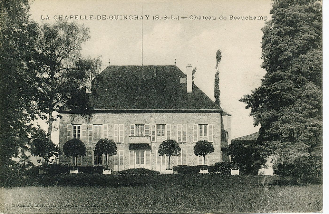 La Chapelle-de-Guinchay. Château de Beauchamp.