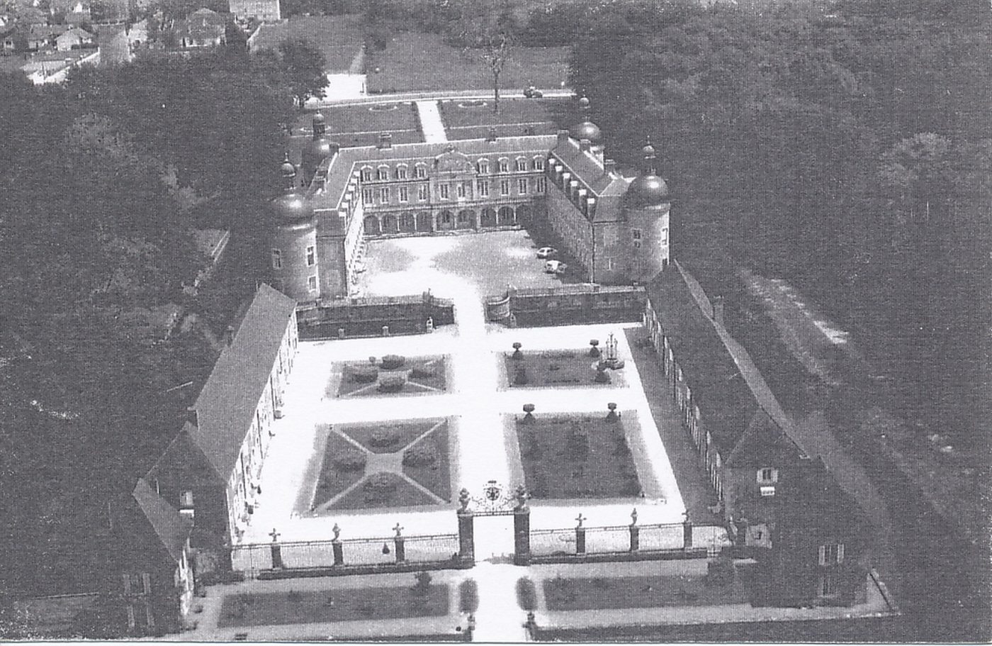 Château de Pierre-de-Bresse.