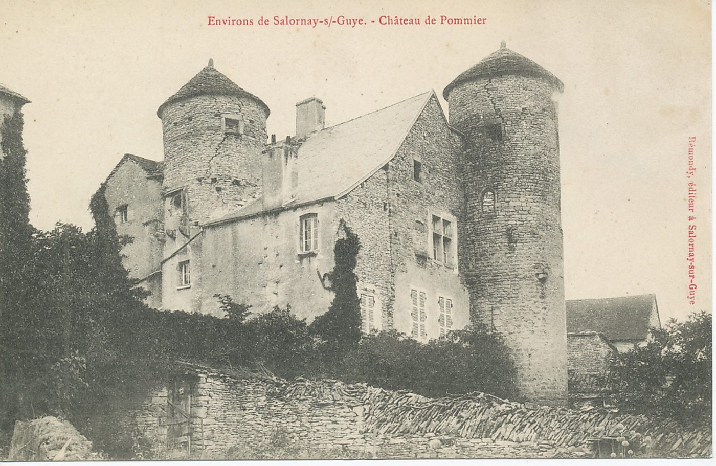 Environs de Salornay-sur-Guye. Château de Pommier.