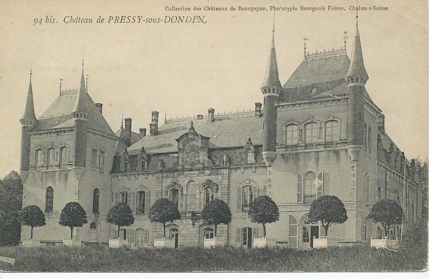 Château de Pressy-sous-Dondin.