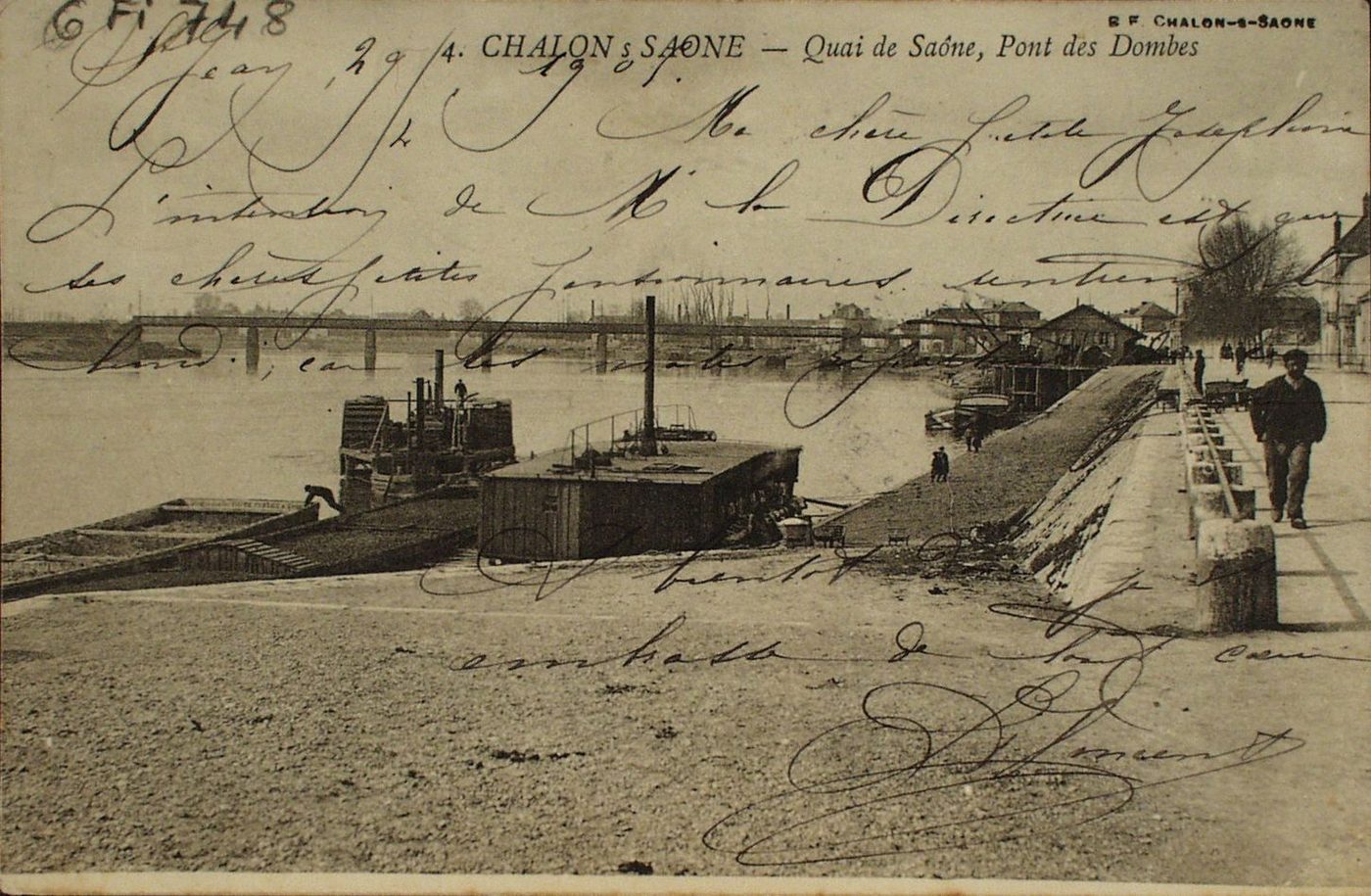Chalon-sur Saône. Quai de Saône, pont des Dombes.