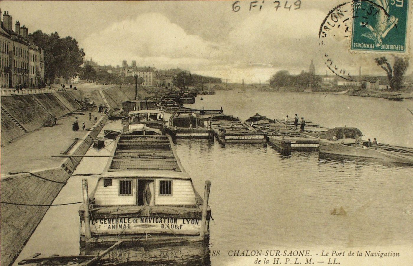 Chalon-sur-Saône. Le port de la navigation de la H.P.L.M.