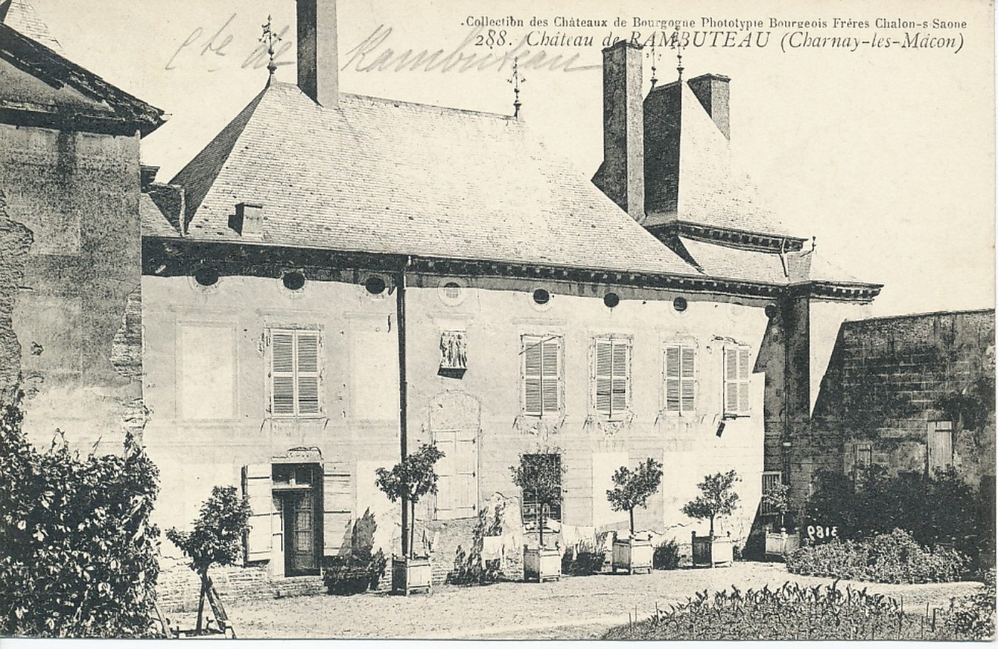 Château de Rambuteau. Charnay-lès-Mâcon.