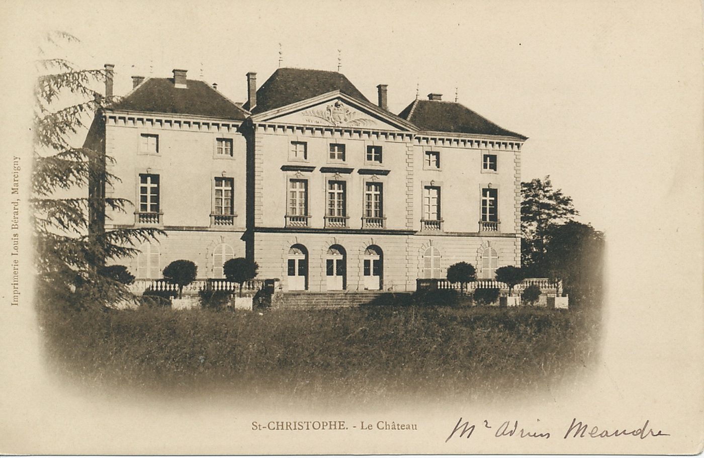 Saint-Christophe. Le château.