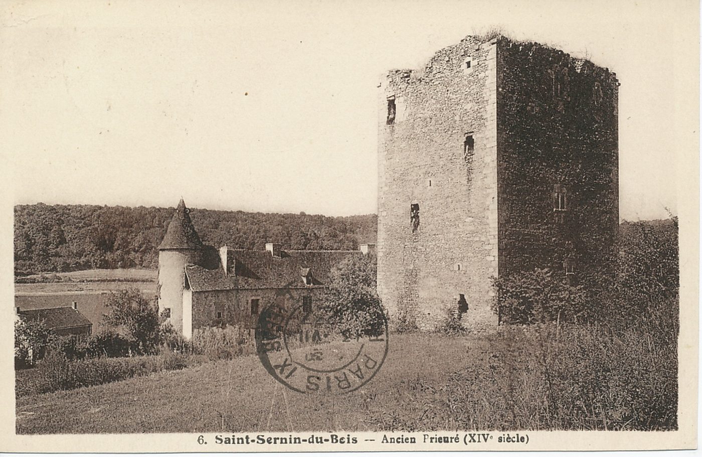 Saint-Sernin-du-Bois. Ancien prieuré (XIVe s.).