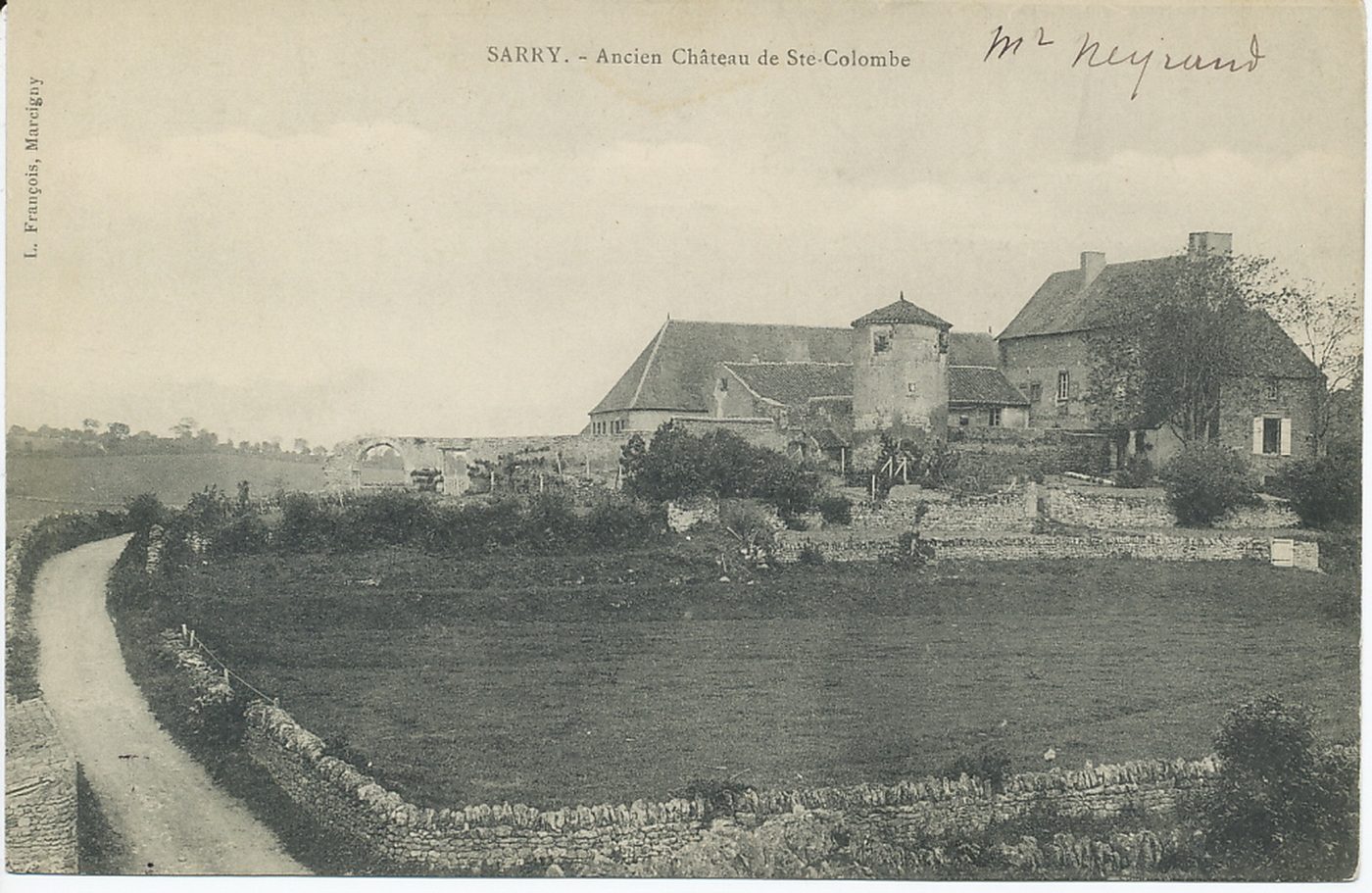 Sarry. Ancien château de Sainte-Colombe.