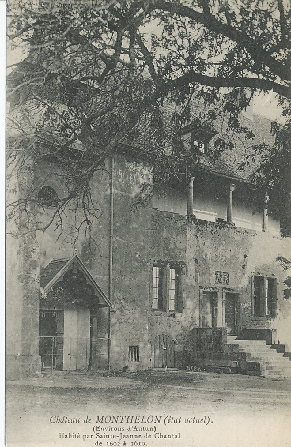 Château de Monthelon (état-actuel). Environs d'Autun. Habité par sainte Jeanne-de-Chantal de 1602 à 1610.