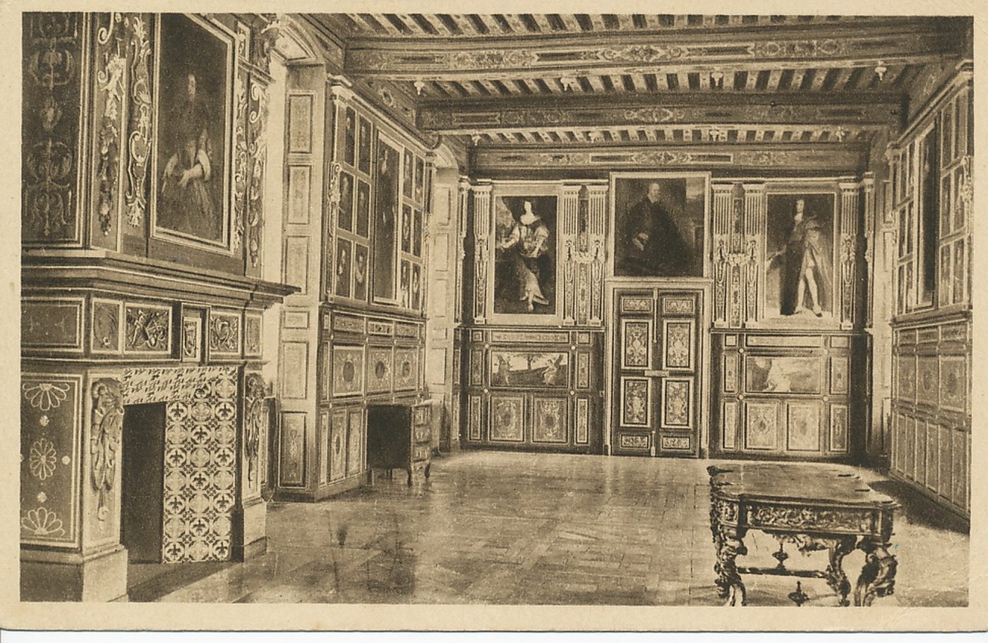 Autun. Château de Montjeu (XVIIe s.). Ancienne demeure des Talleyrand-Périgord.