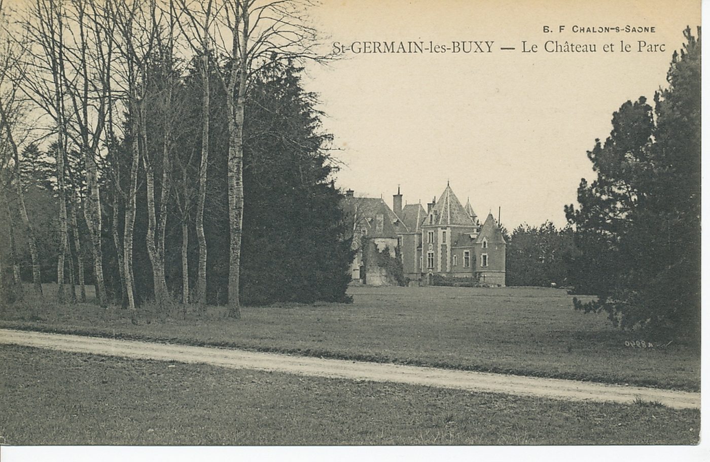 Saint-Germain-lès-Buxy. Le château et le parc.