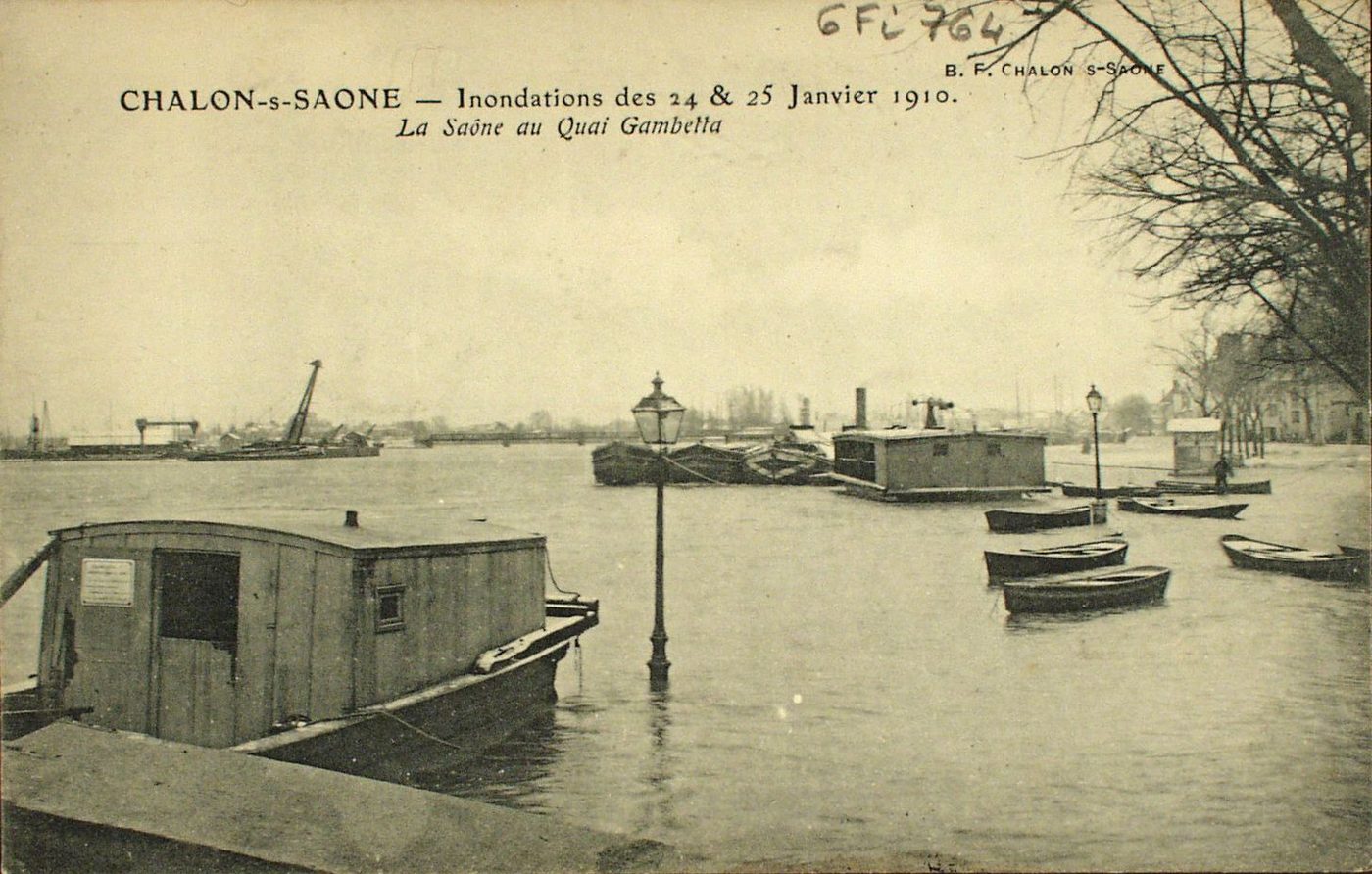 Chalon-sur-Saône. Inondations des 24 et 25 janvier 1910. La Saône quai Gambetta.