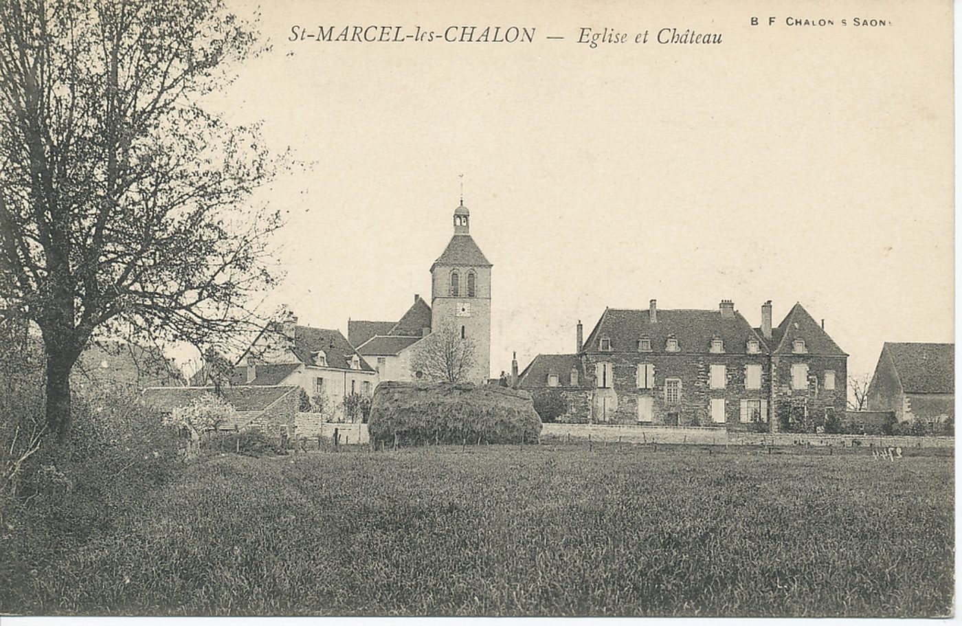 Saint-Marcel-lès-Chalon. Eglise et château.