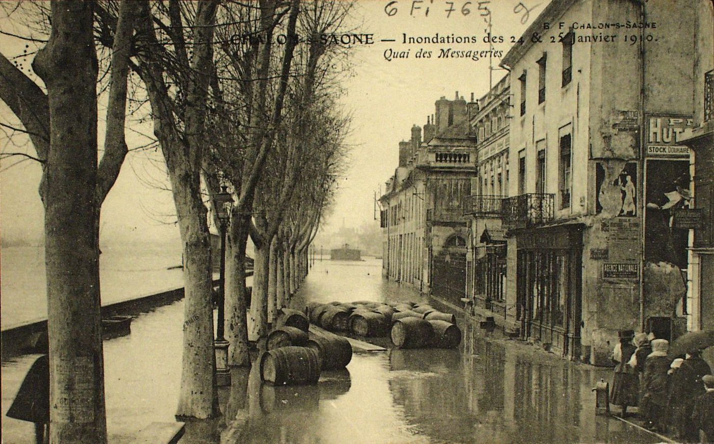 Chalon-sur-Saône. Inondations des 24 et 25 janvier 1910. Quai des Messageries.