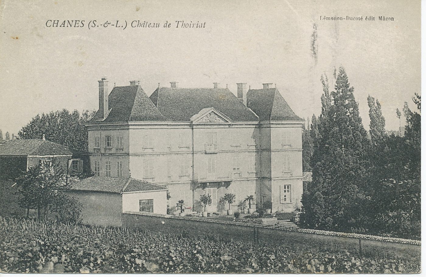 Chânes. Château de Thoiriat.