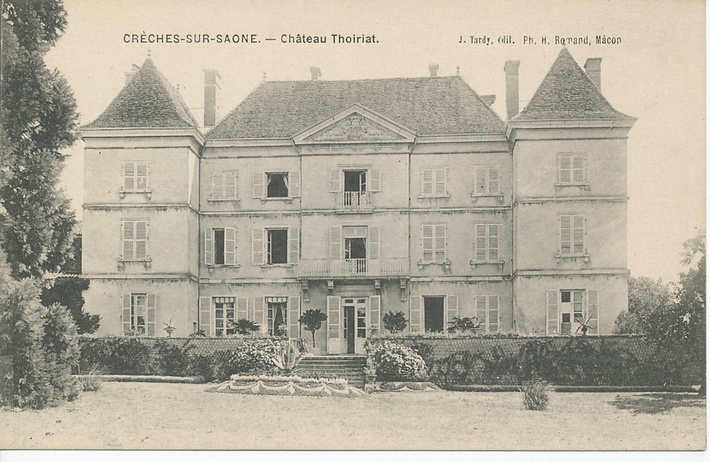 Crêches-sur-Saône. Château Thoiriat.
