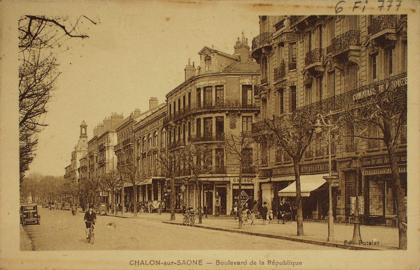 Chalon-sur-Saône. Boulevard de la République.