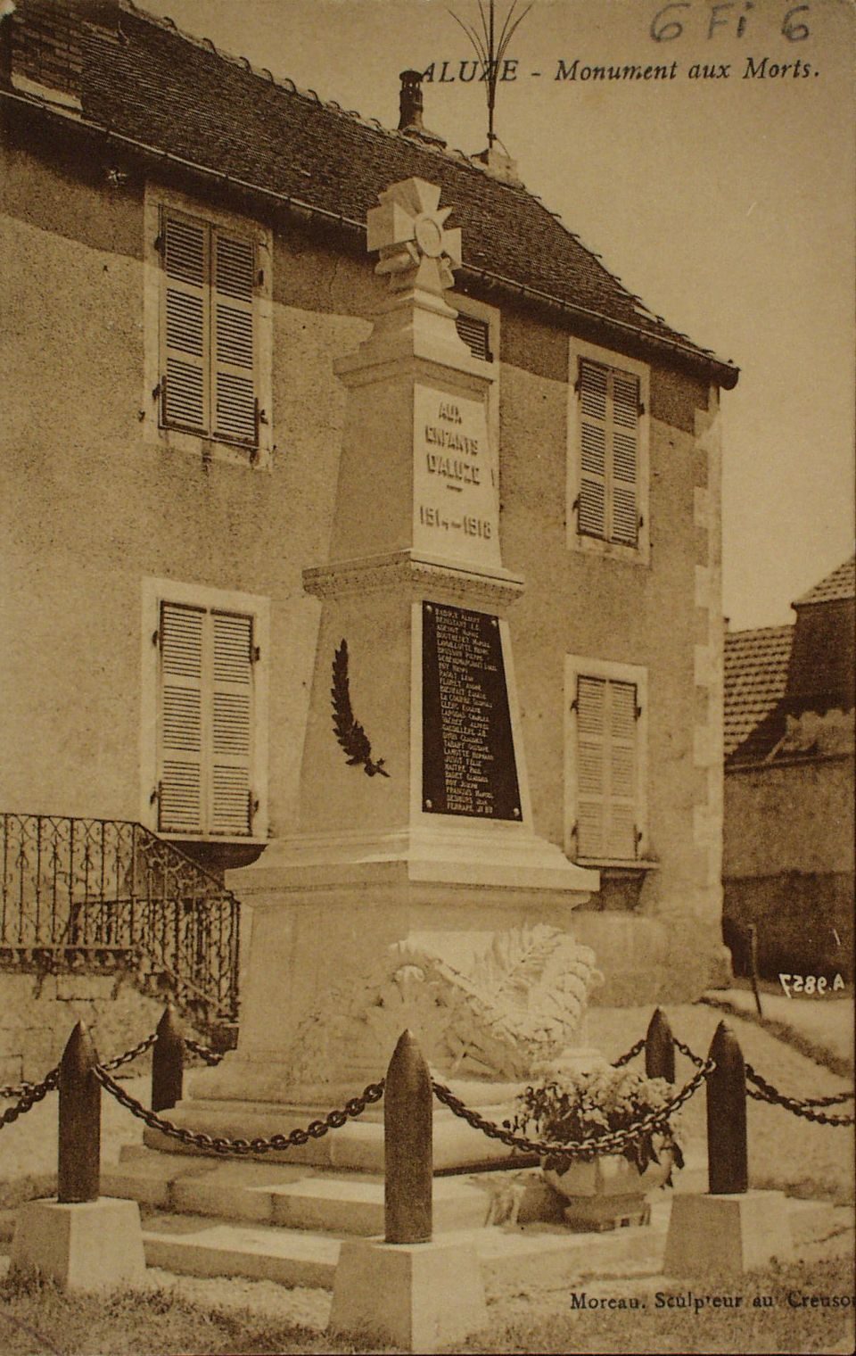 Aluze. Monument aux morts.