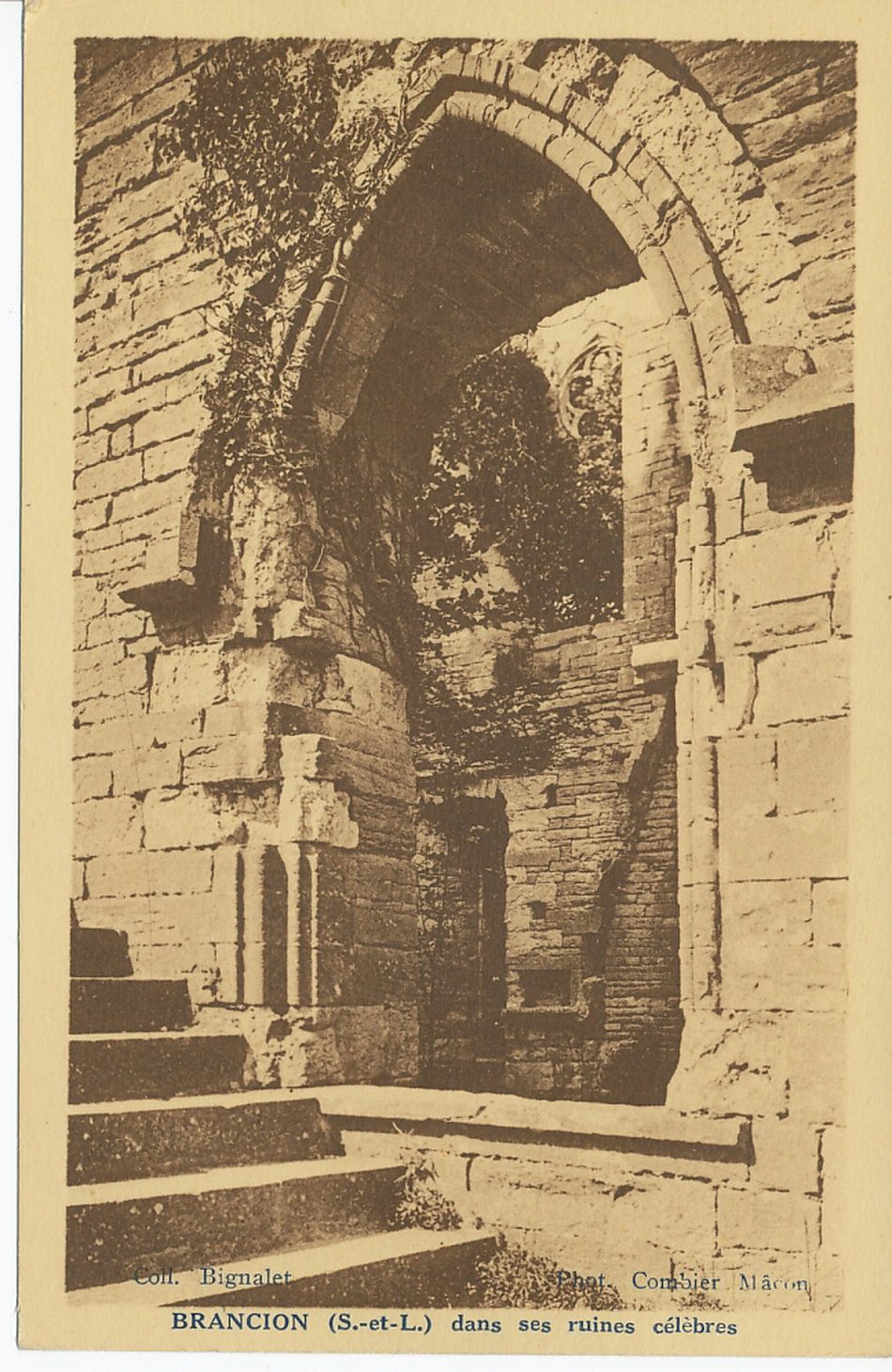 Brancion dans ses ruines célèbres.