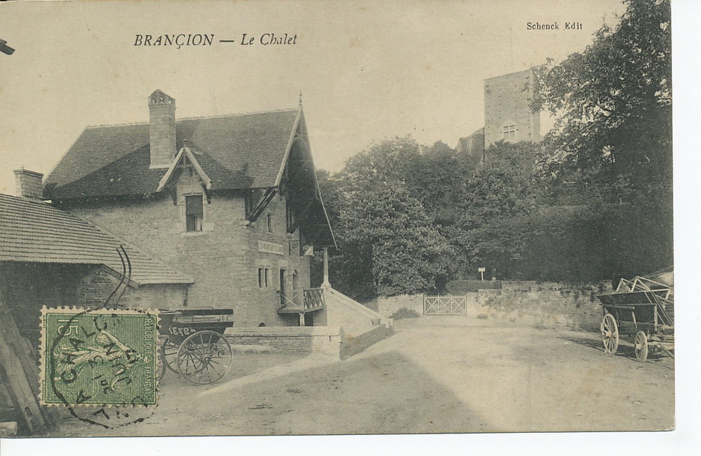 Brancion. Le chalet.