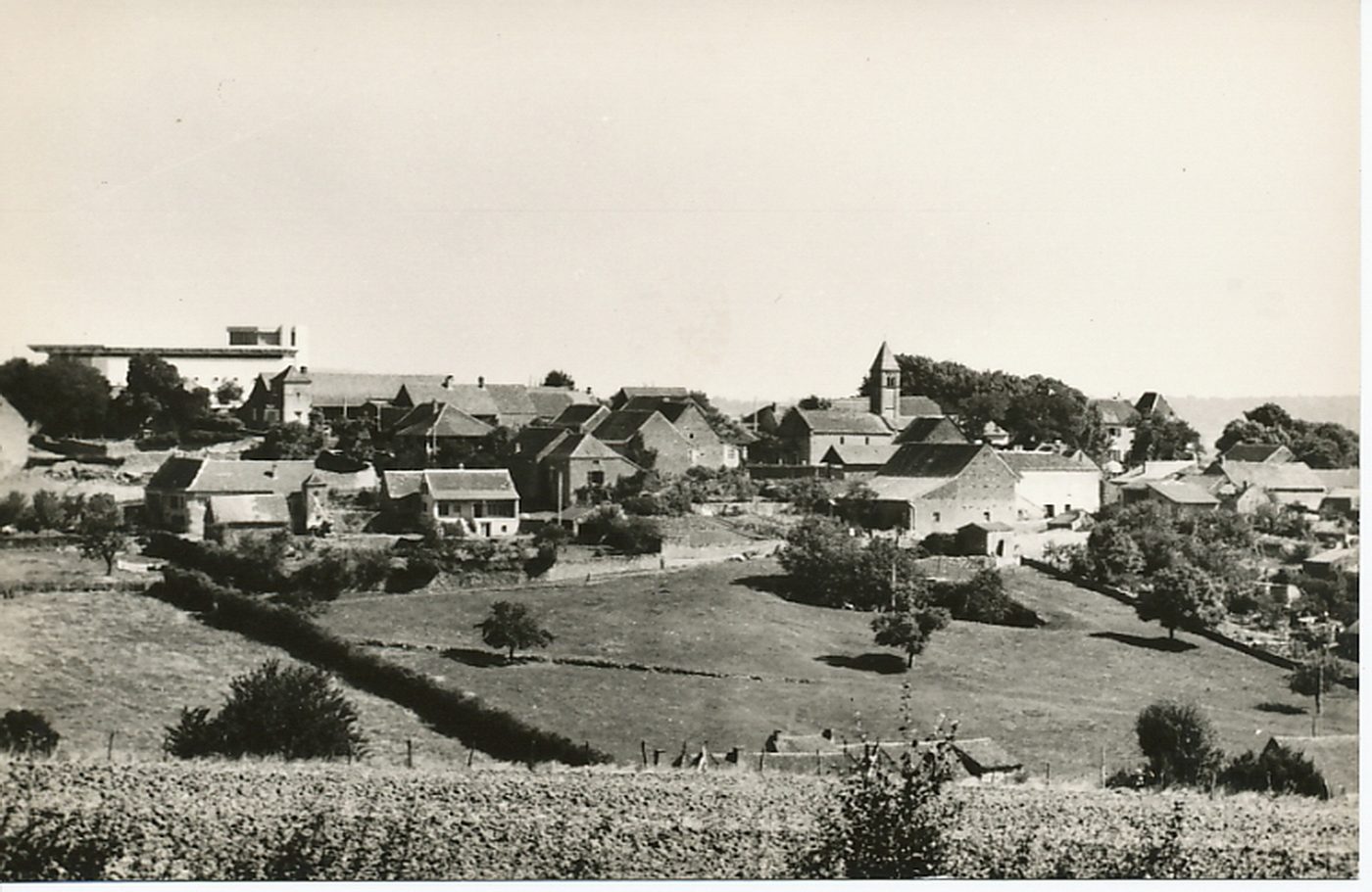 Taizé. Le village.
