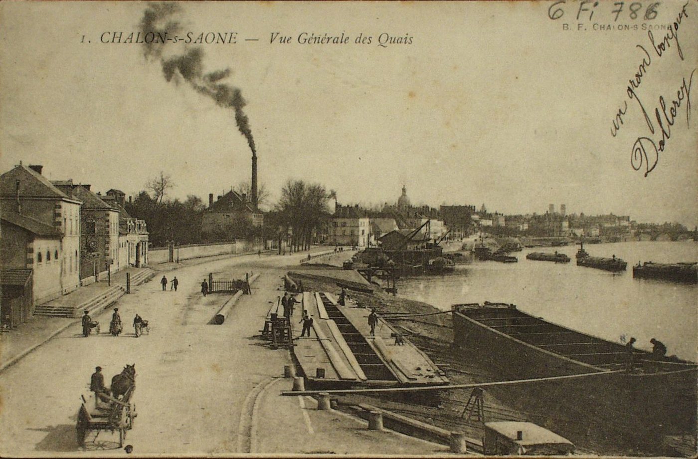 Chalon-sur-Saône. Vue générale des quais.