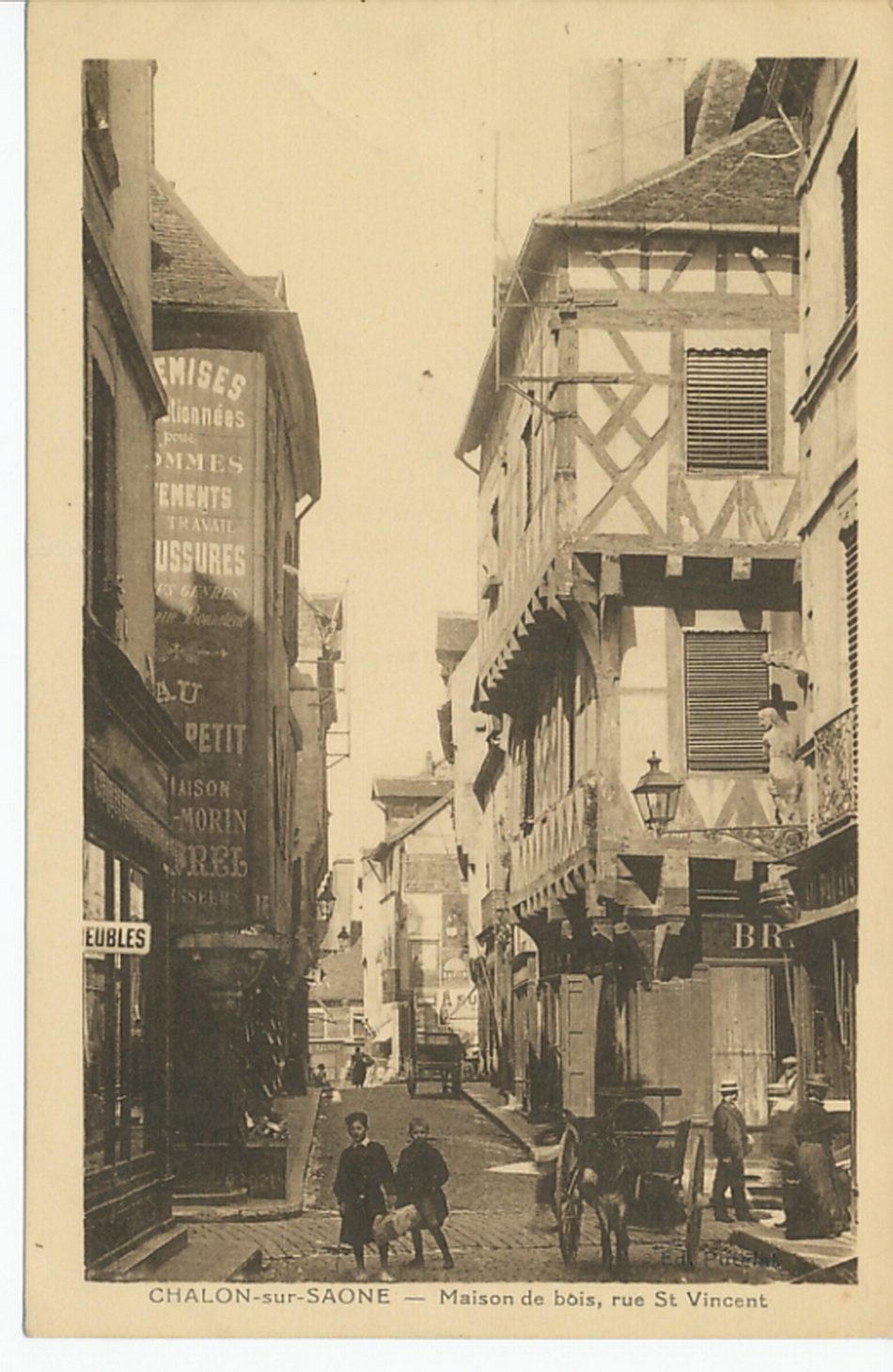 Chalon-sur-Saône. Maison de bois, rue Saint-Vincent.
