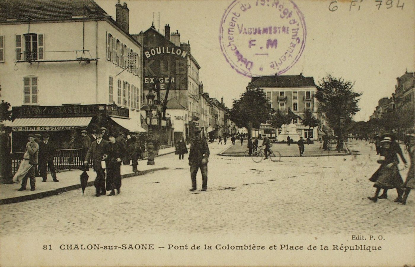Chalon-sur-Saône. Pont de la Colombière et place de la République.
