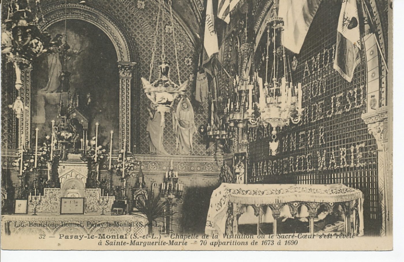 Paray-le-Monial. Chapelle de la Visitation ou le sacré-coeur s'est révélé à sainte Marguerite-Marie. 70 apparitions de 1673 à 1690.