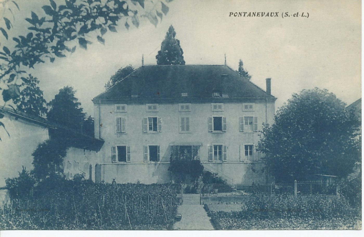 Pontanevaux.