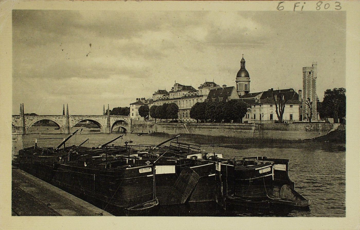 Chalon-sur-Saône. Hôpital et pont Saint-Laurent.