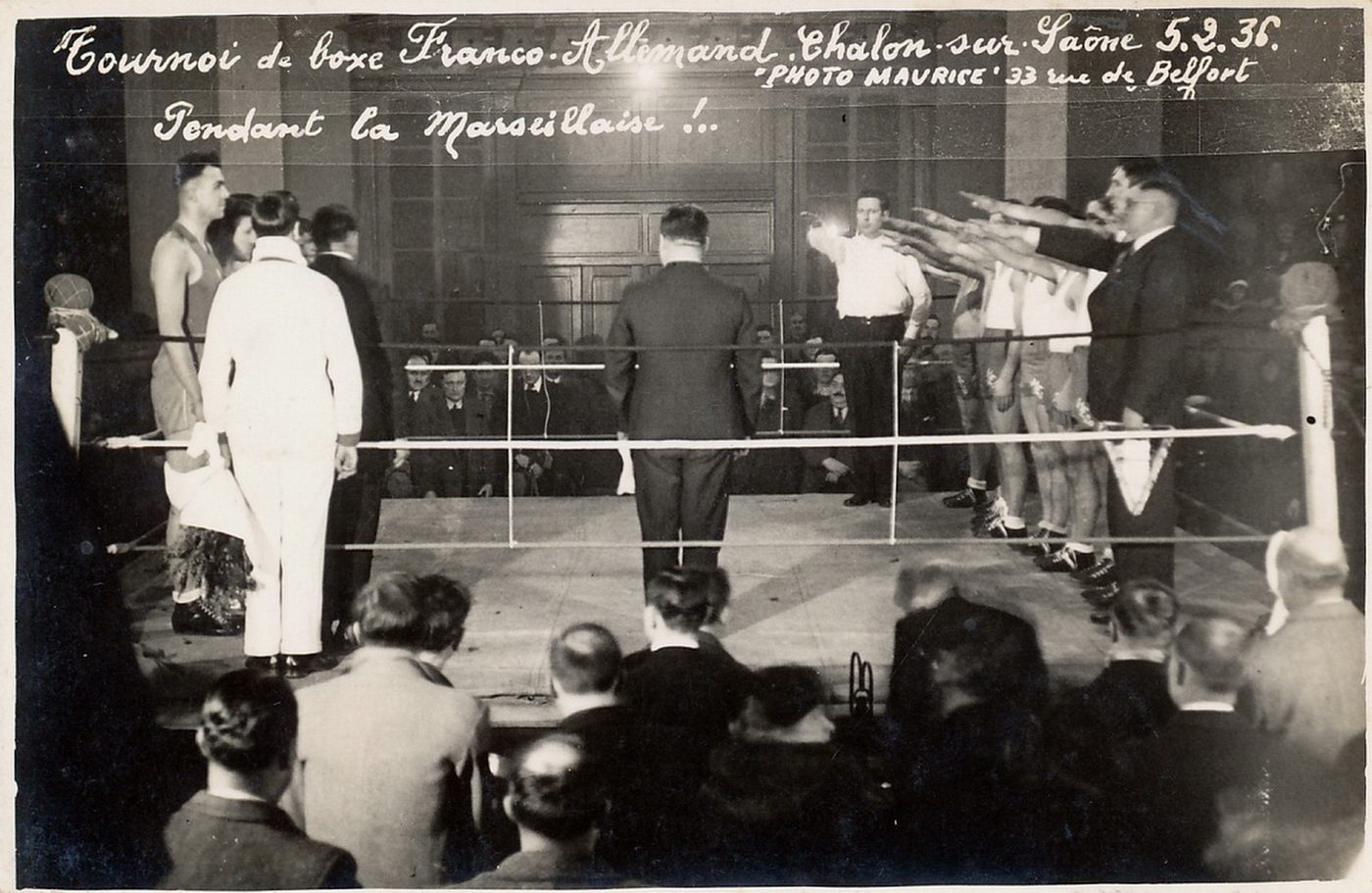 Tournoi de boxe Franco-Allemand, Chalon-sur-Saône, 5 février 1936. Pendant la Marseillaise.