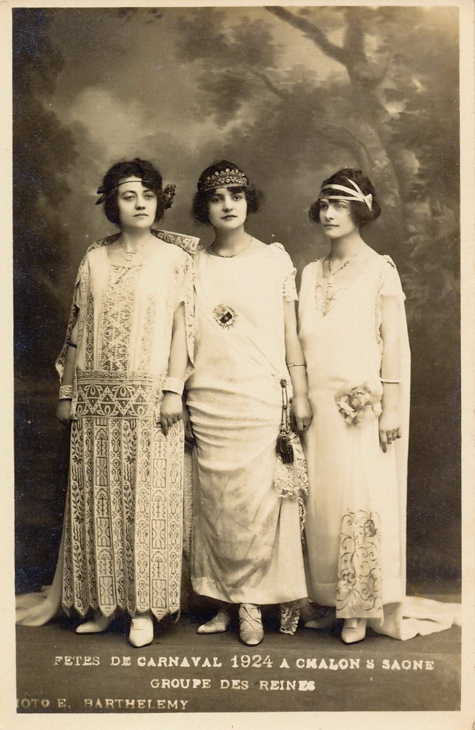 Fêtes de carnaval 1924 à Chalon-sur-Saône. Groupe des reines.