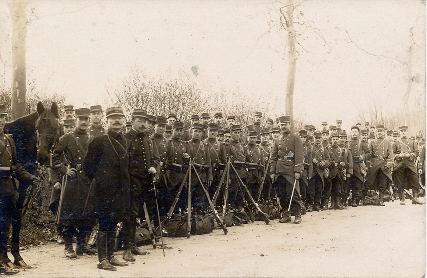 Militaires.