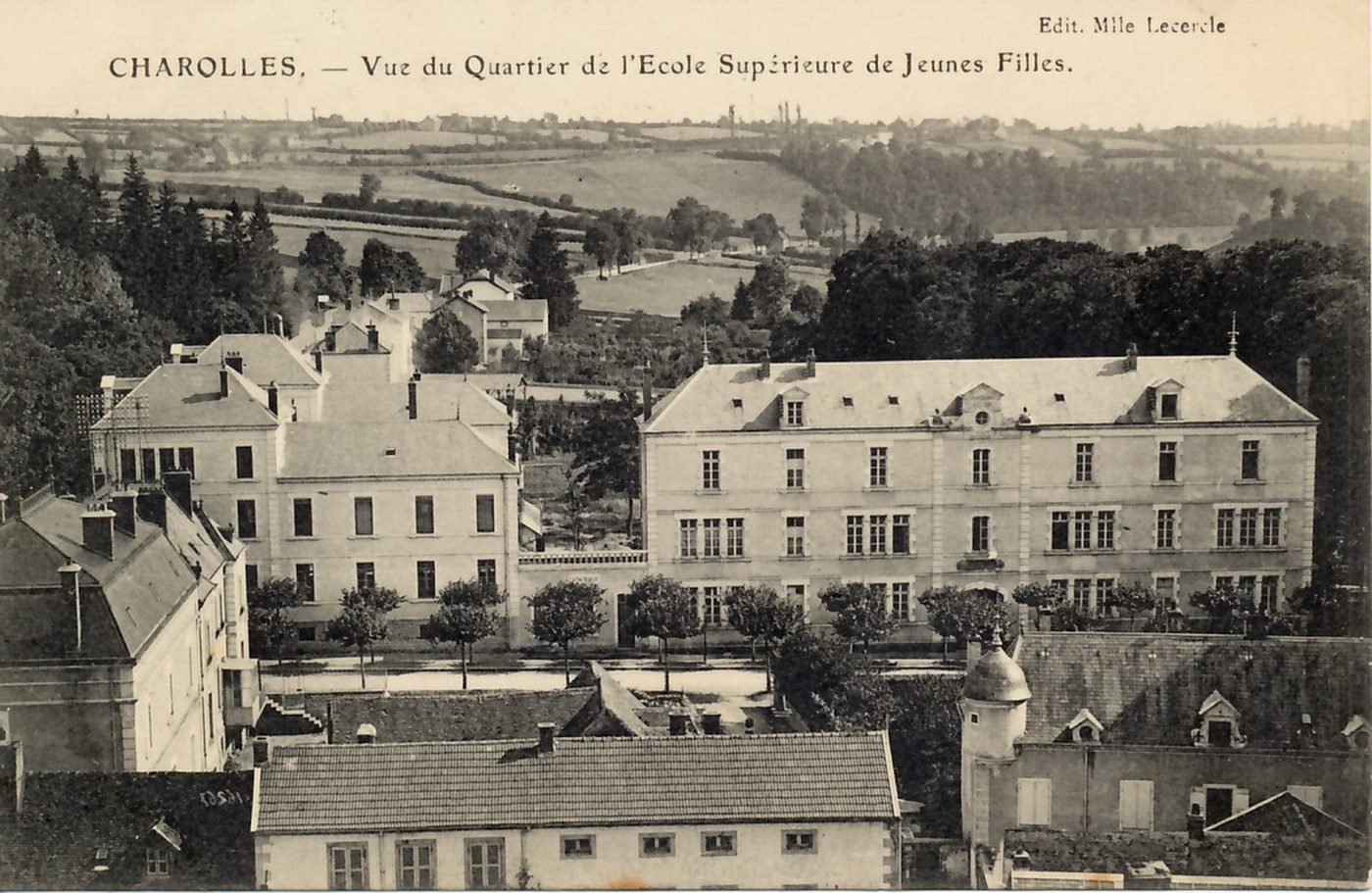 Charolles. Vue du quartier de l'école supérieure de jeunes filles.