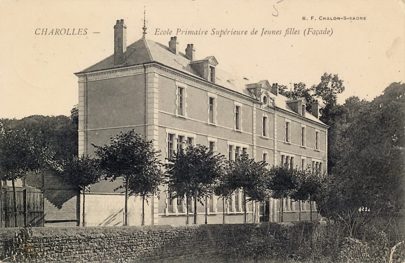 Charolles. Ecole primaire supérieure de jeunes filles.