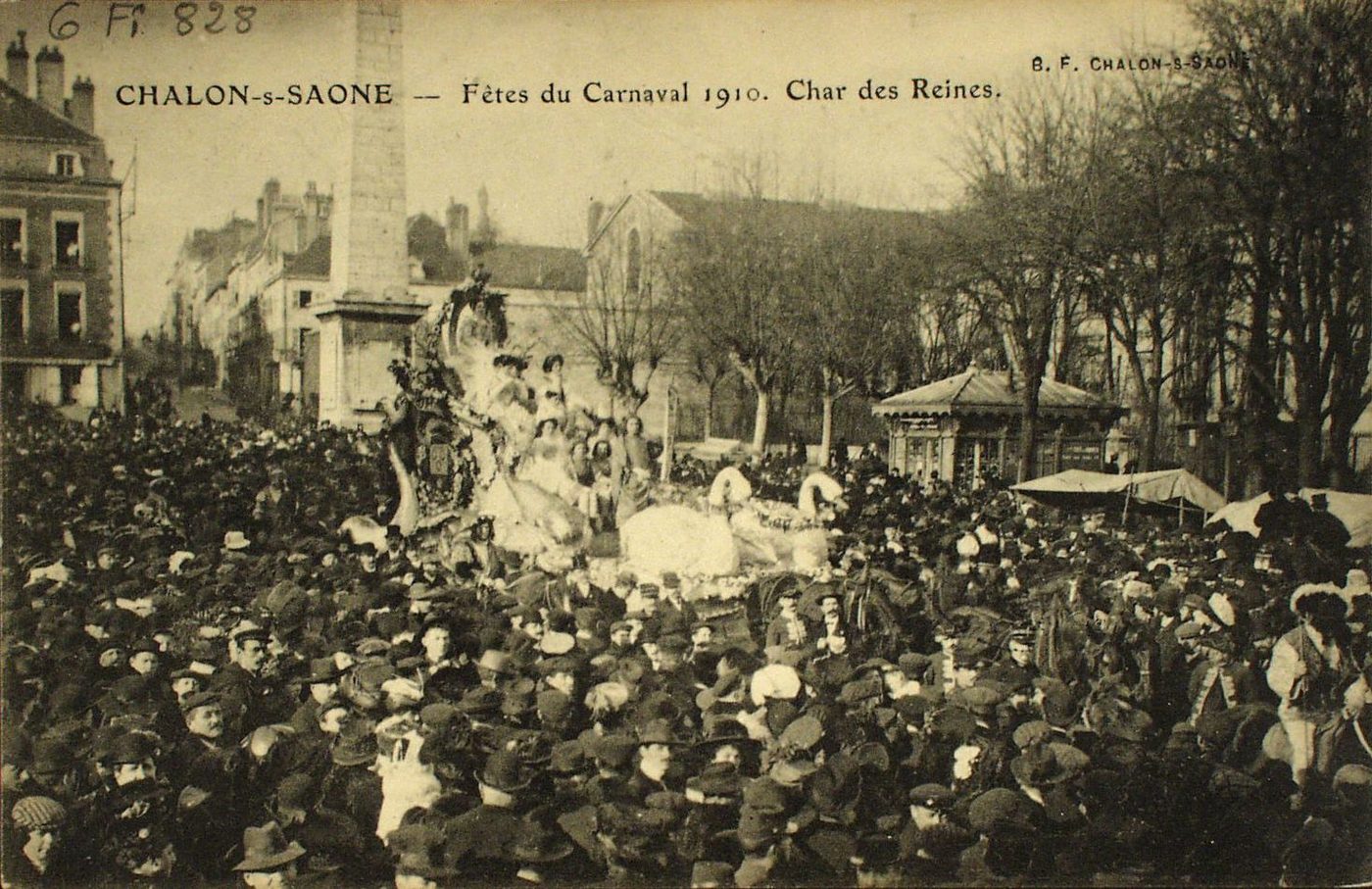 Chalon-sur-Saône. Fêtes du carnaval 1910. Char des reines.
