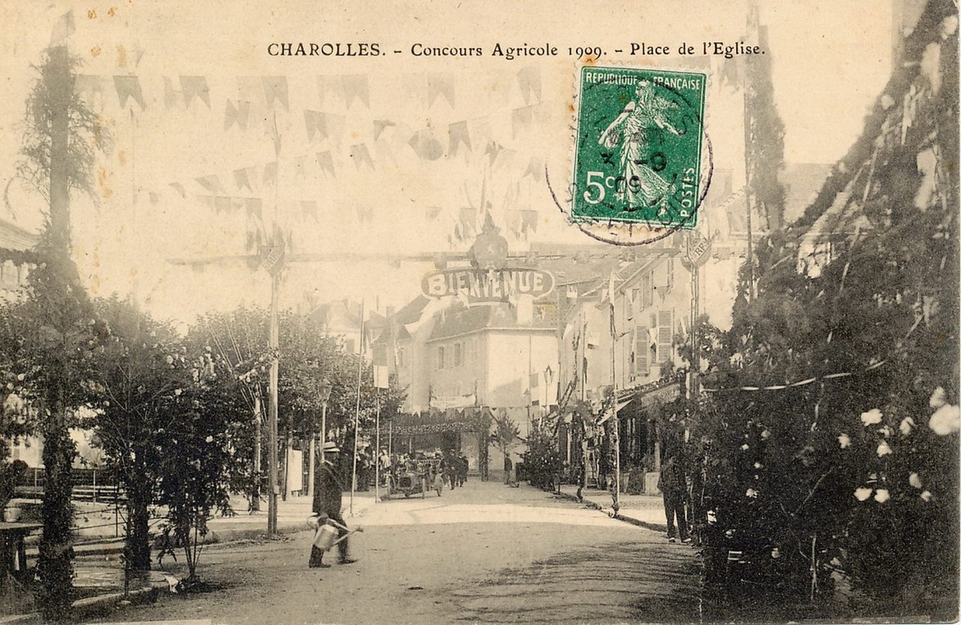 Charolles. Concours agricole 1909. Place de l'église.