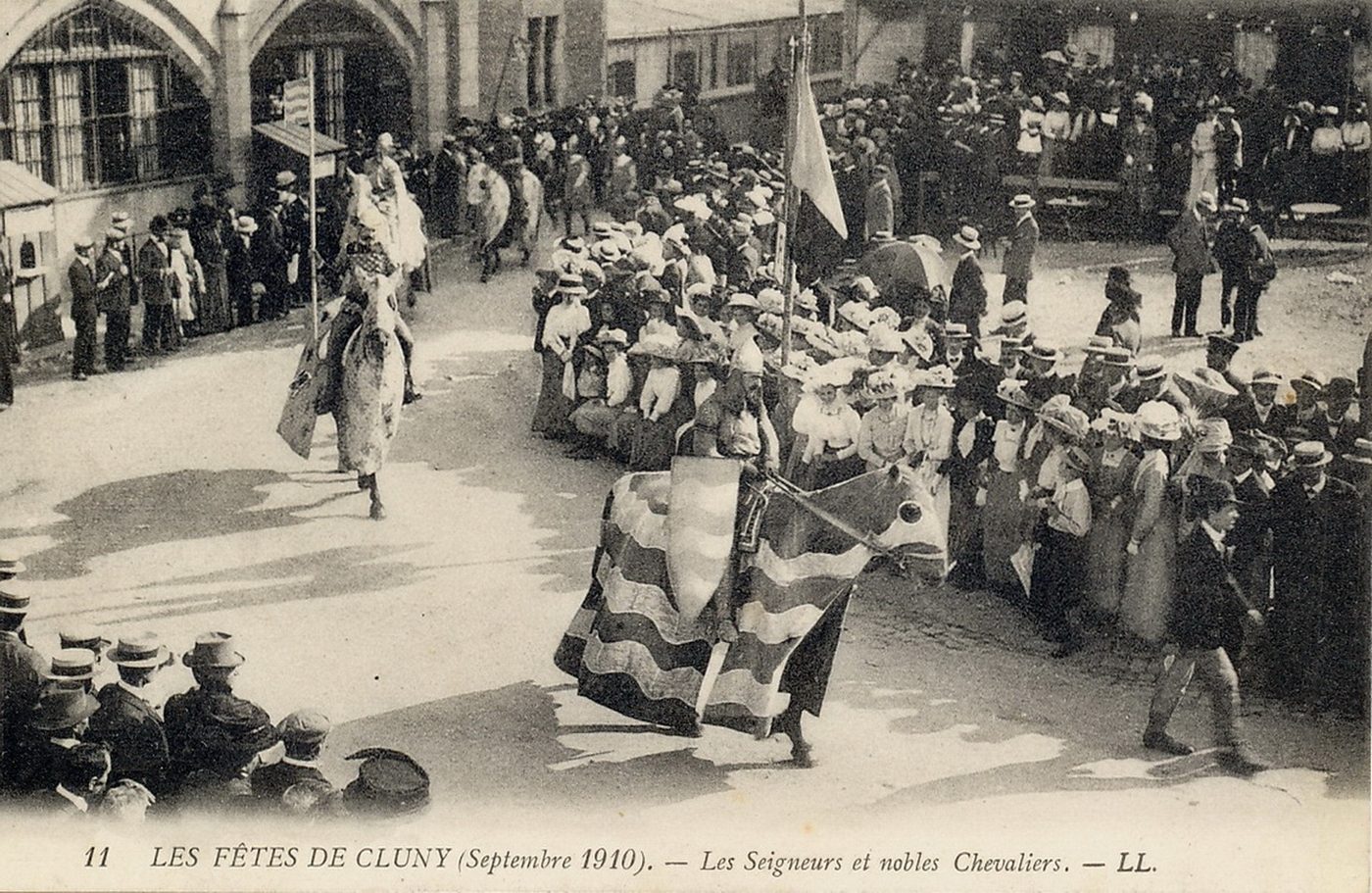 Les fêtes de Cluny, septembre 1910. Les nobles chevaliers.