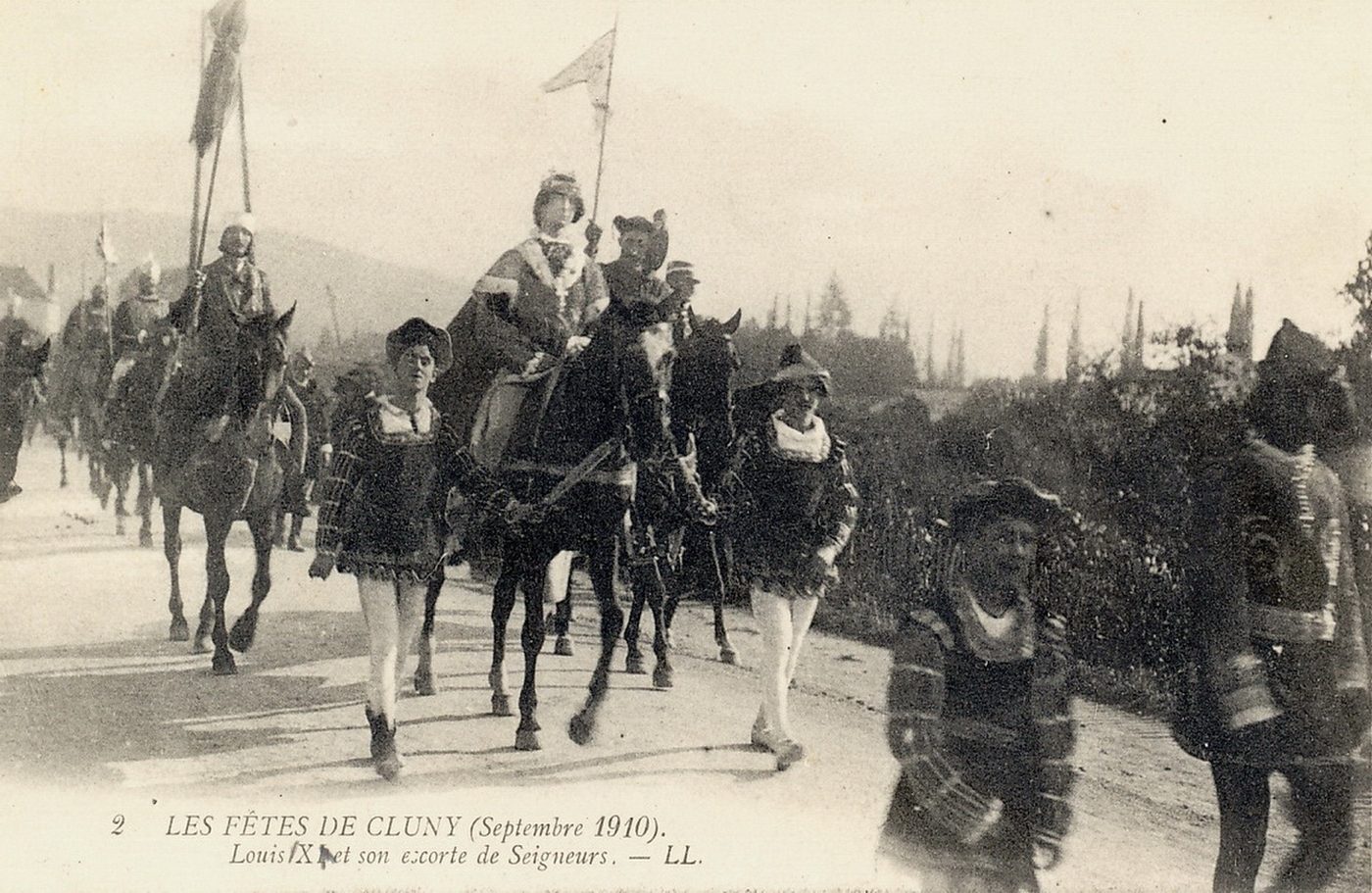 Les fêtes de Cluny (septembre 1910). Louis IX et son escorte de seigneurs.