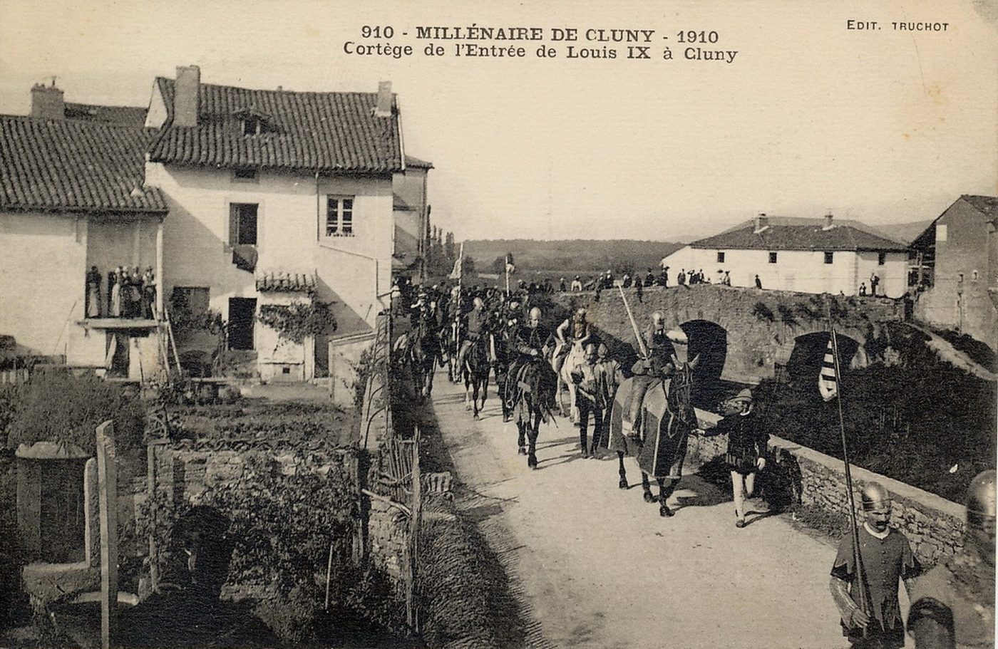Millénaire de Cluny. 1910. Cortège de l'entrée de Louis IX à Cluny.