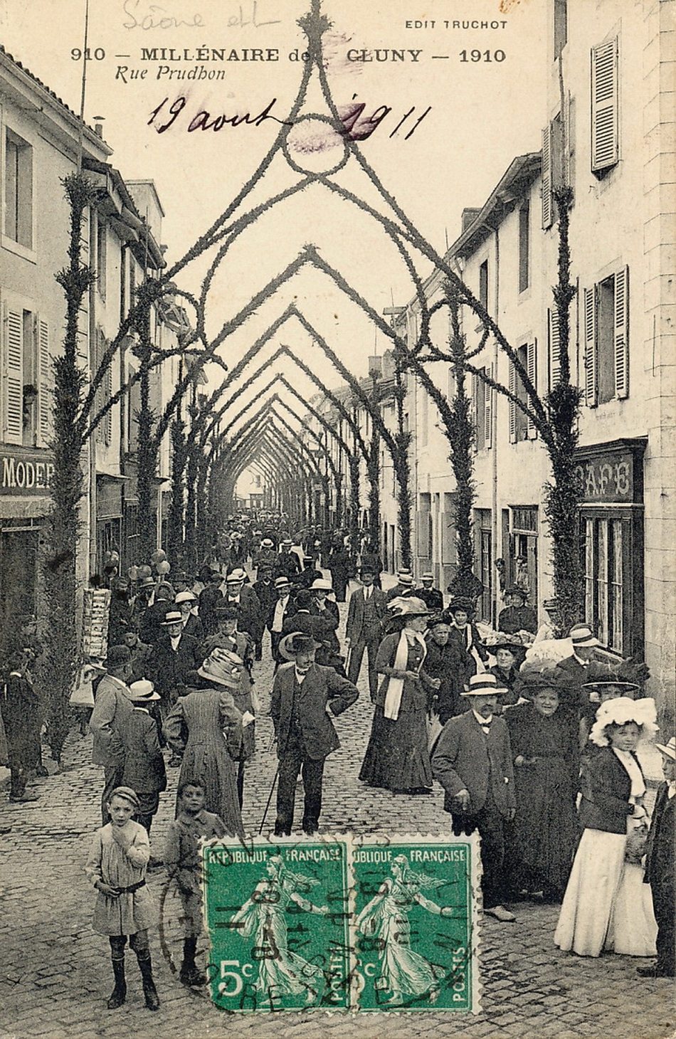 Millénaire de Cluny. 1910.- Rue Prudhon.