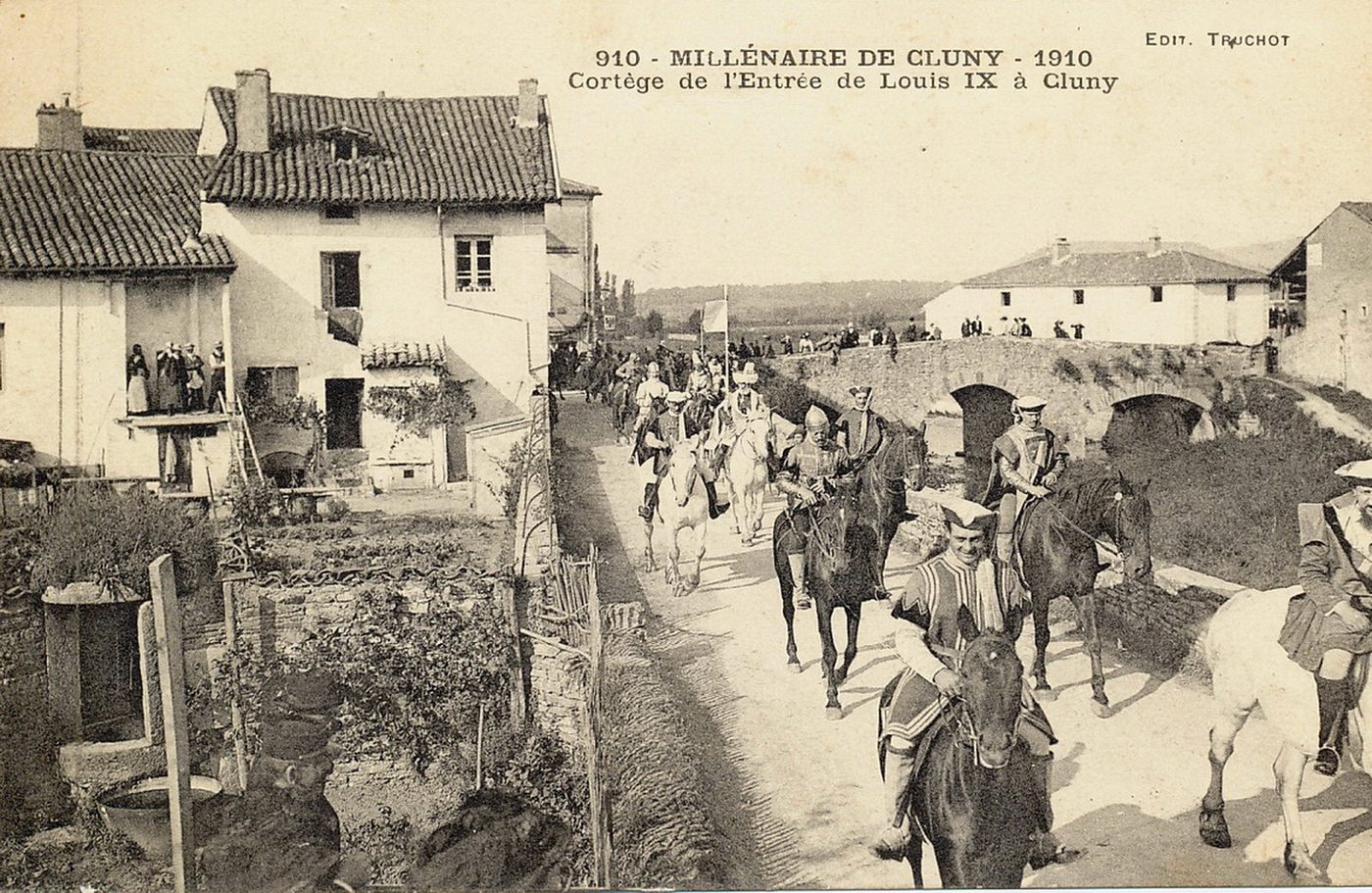 Millénaire de Cluny. 1910. Cortège de l'entrée de Louis IX à Cluny.