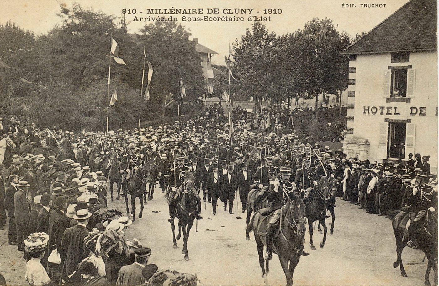 Millénaire de Cluny. 1910. Arrivée du sous-secrétaire d'état.