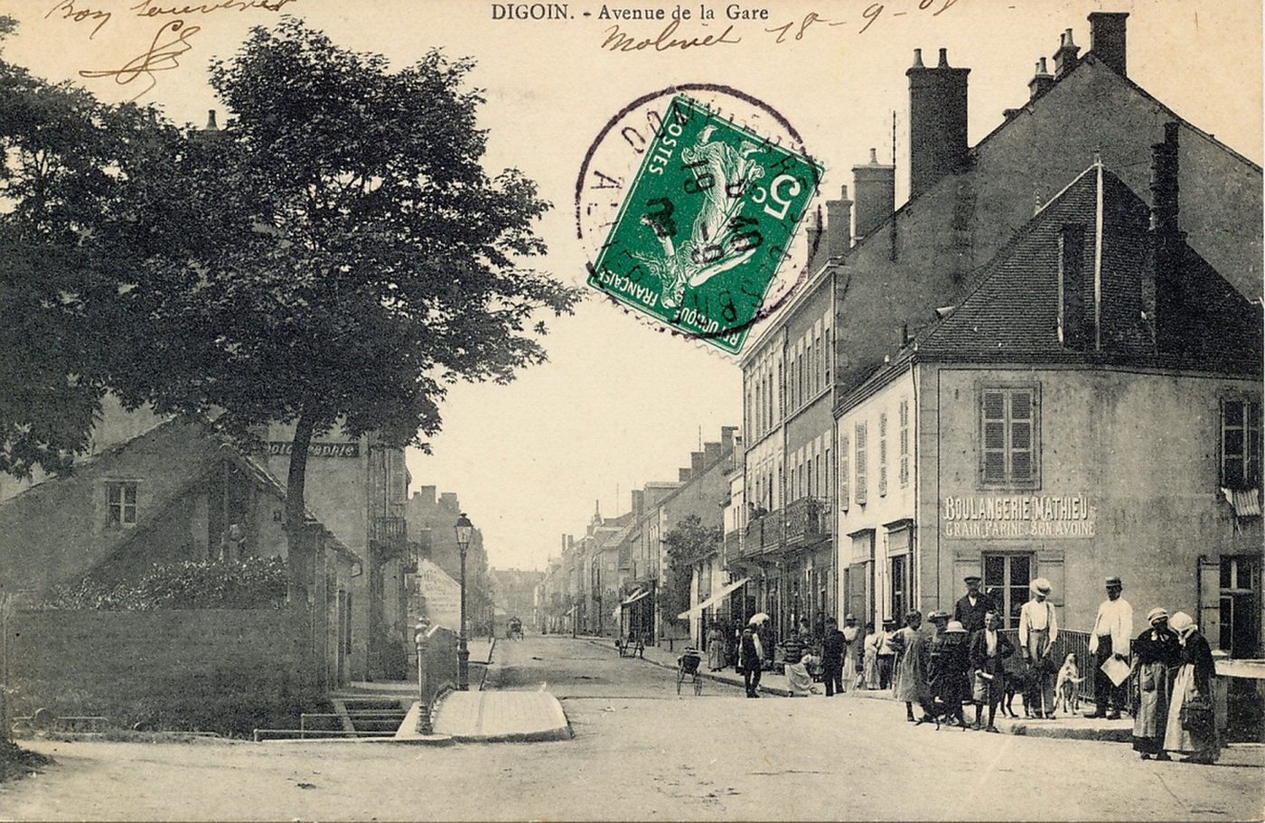Digoin. Avenue de la gare.