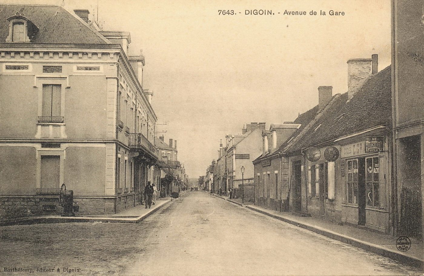 Digoin. Avenue de la gare.