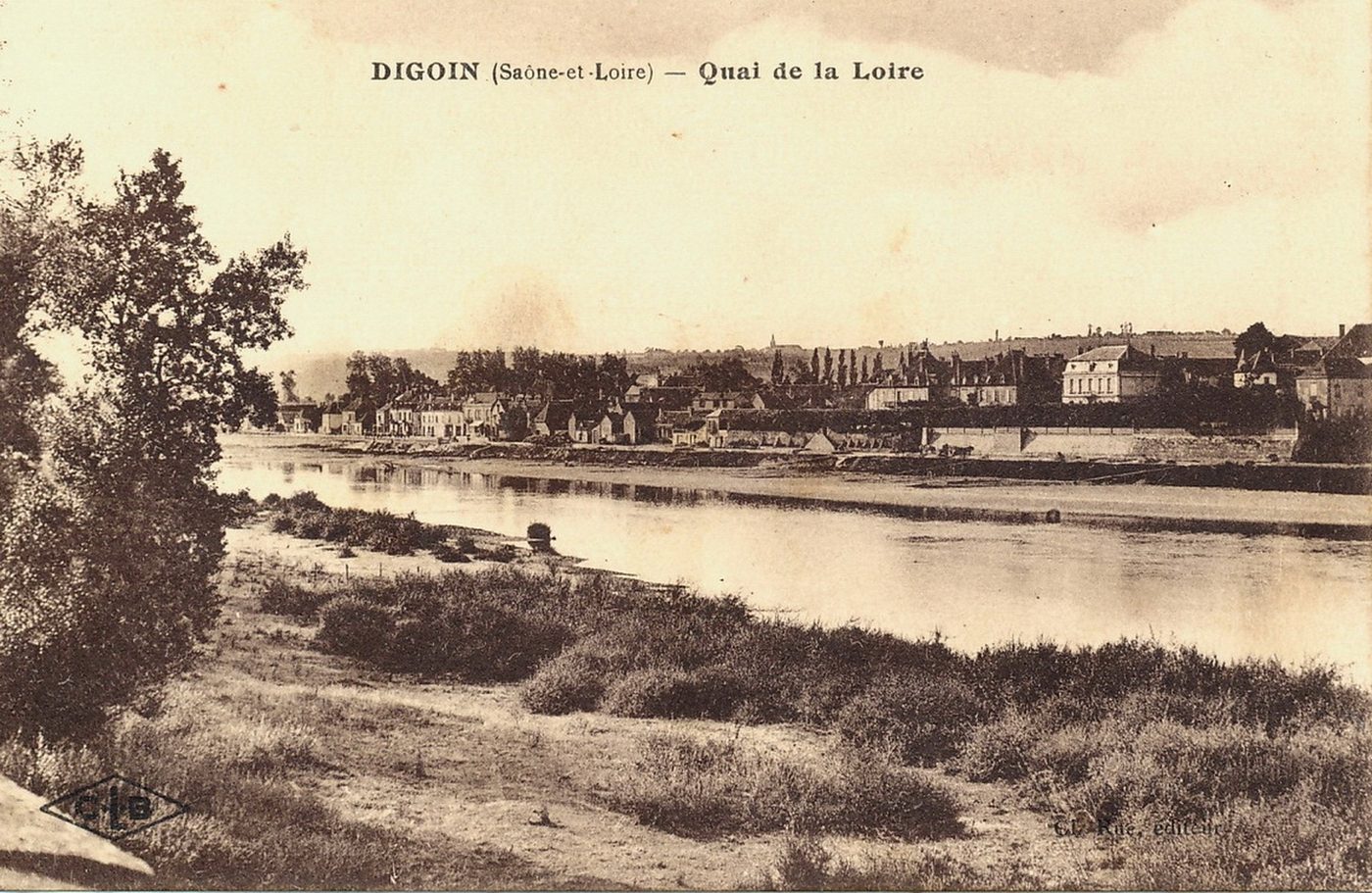 Digoin. Quai de la Loire.