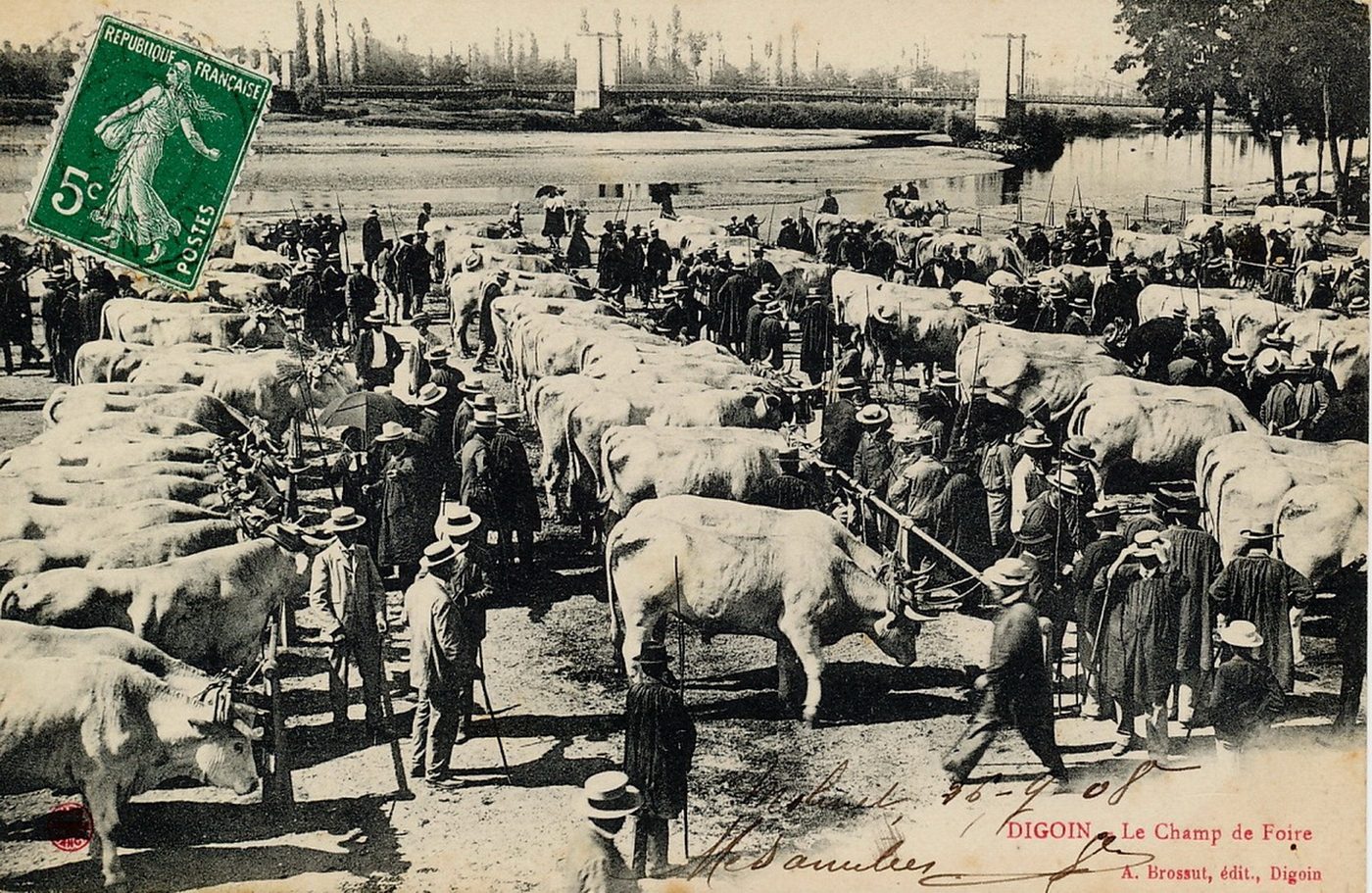 Digoin. Le champ de foire.
