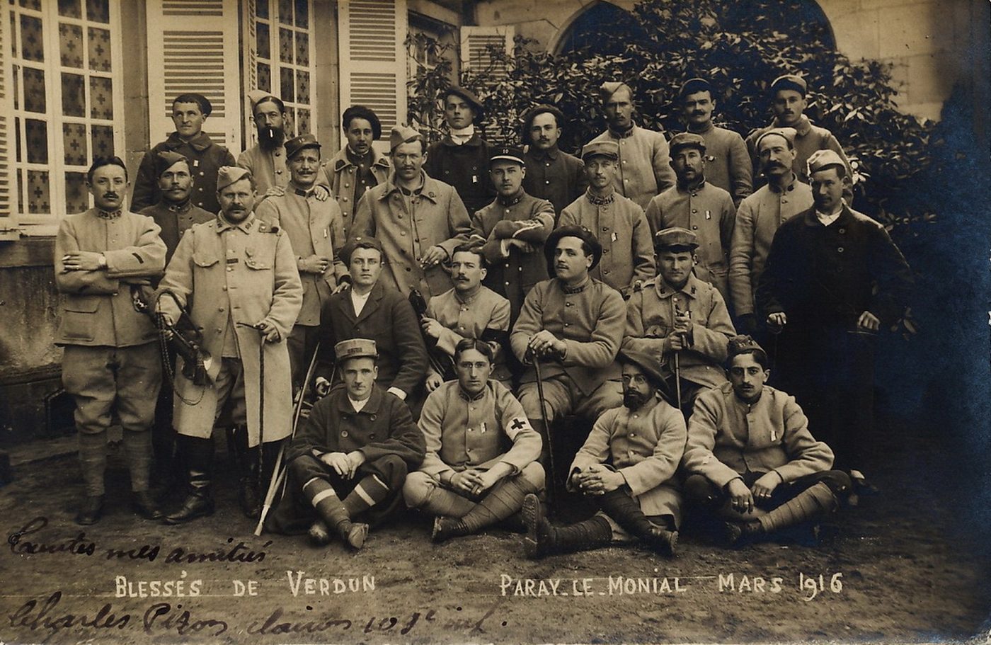 Paray-le-Monial. Blessés de Verdun, mars 1916.