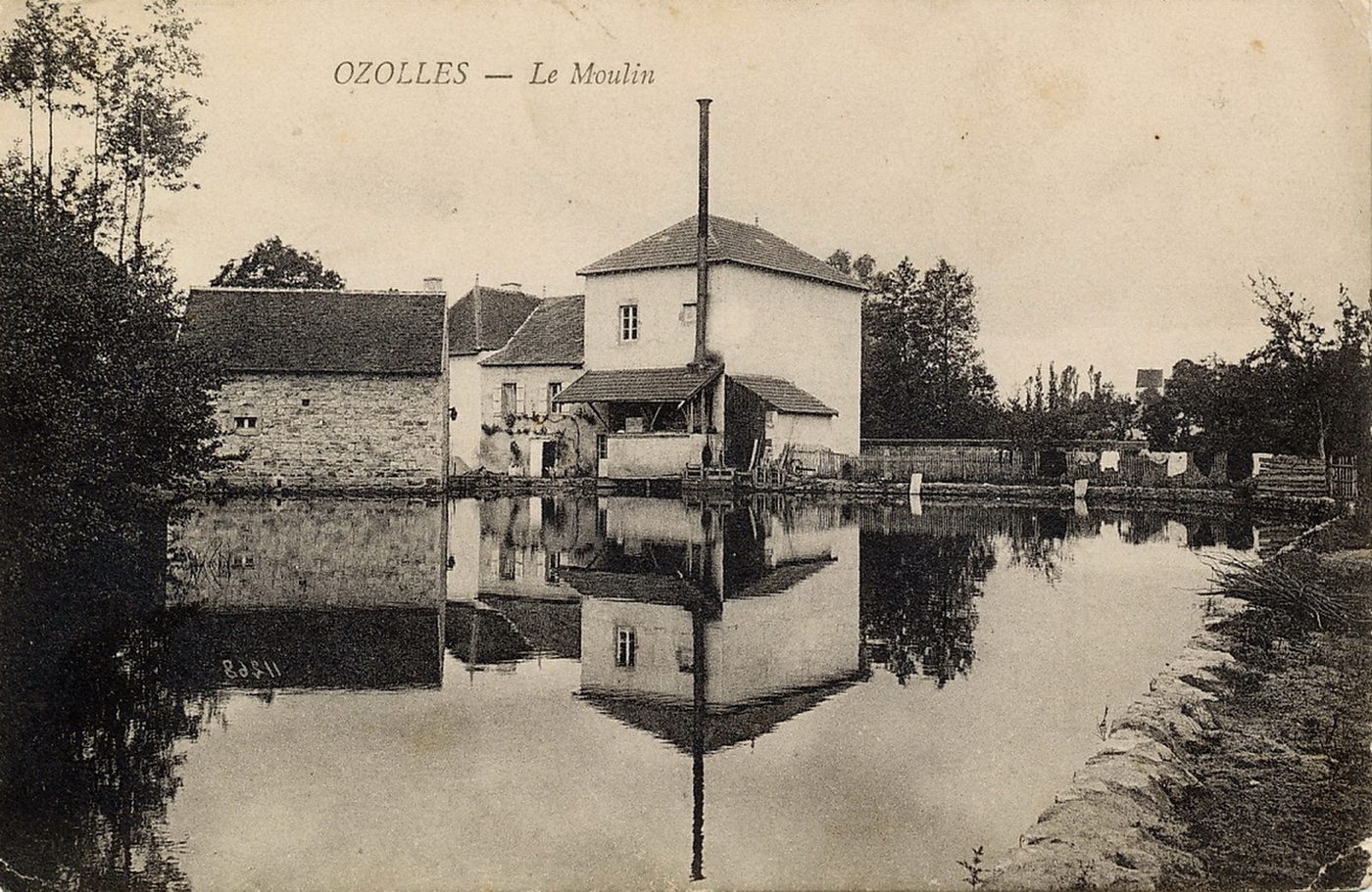 Ozolles. Le moulin.