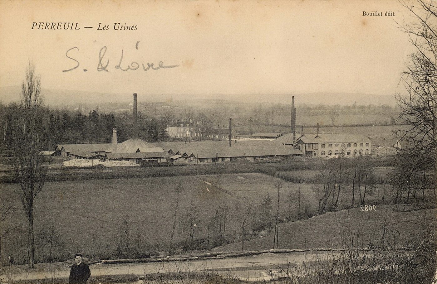 Perreuil. Les usines.